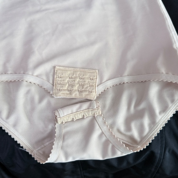 Marina Zipperless Bikini-Length Compression Girdle Style FBA2 — Beige — Size L - Picture 5 of 5